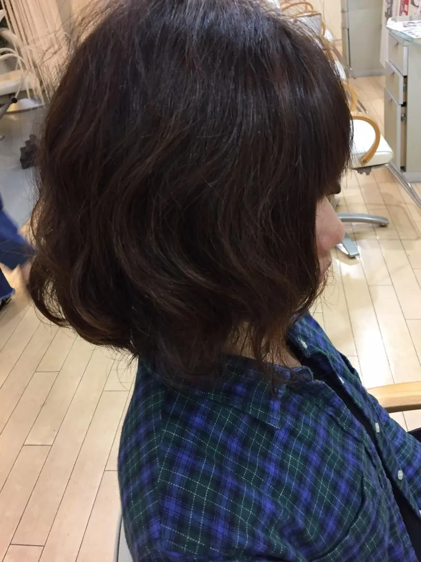 ミディアム パーマ ミディアムパーマ ボブ カット パーマ 吉川 茉由子のマツエク・マツパデザイン