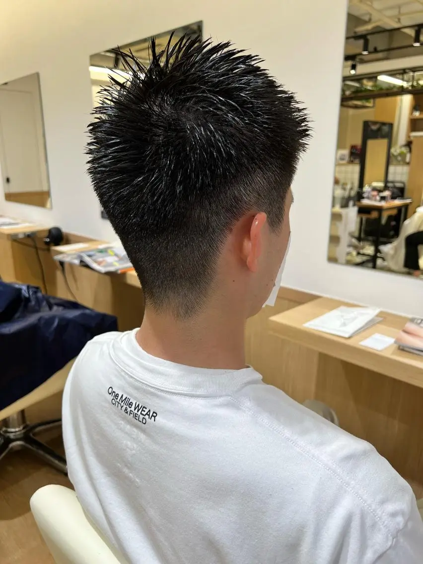 ショート メンズ 刈り上げ ショートヘア bloomsweet 鈴木駿平のヘアスタイル