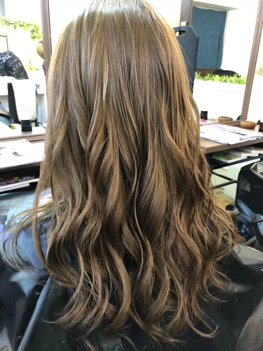 ロング 吉田 典弘のヘアスタイル