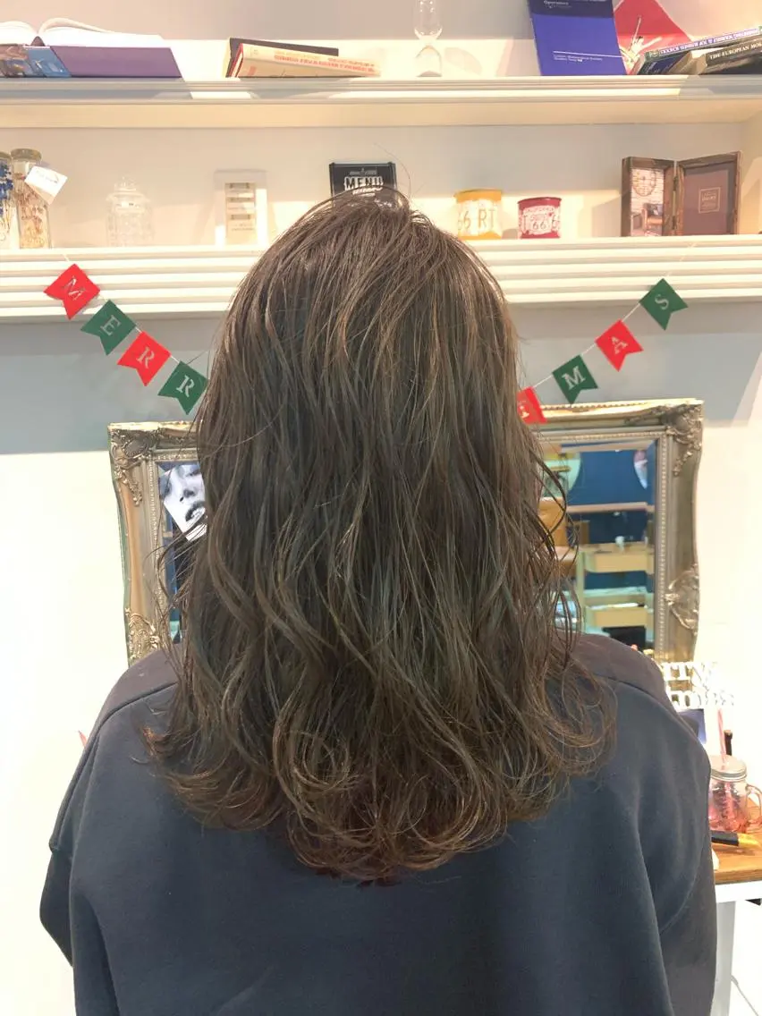 セミロング 大宮/山口 竣也のヘアスタイル