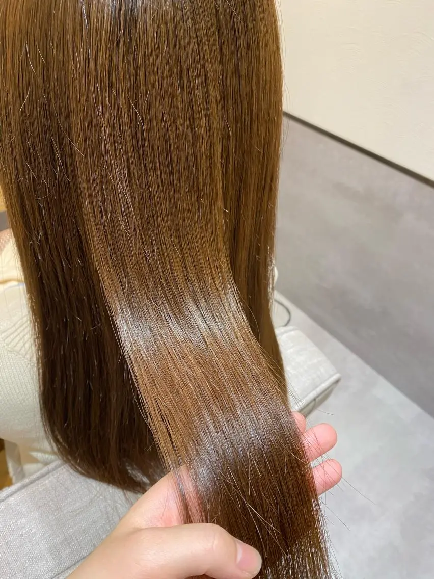 セミロング カラー やまぐち あやみのヘアスタイル