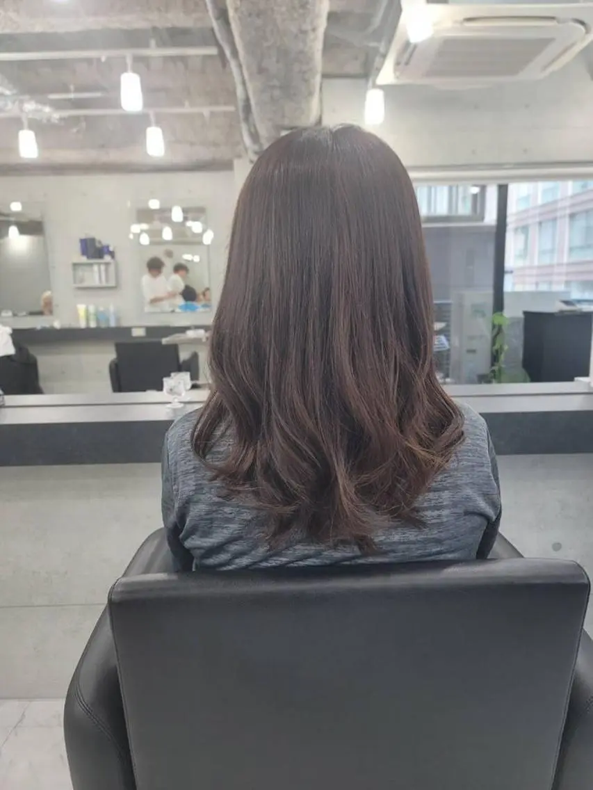 ロング カラー パーマ ブラウンカラー 透明感カラー レイヤーカット ロング ❇️安達 優心❇️ レイヤー/艶髪特化のヘアスタイル