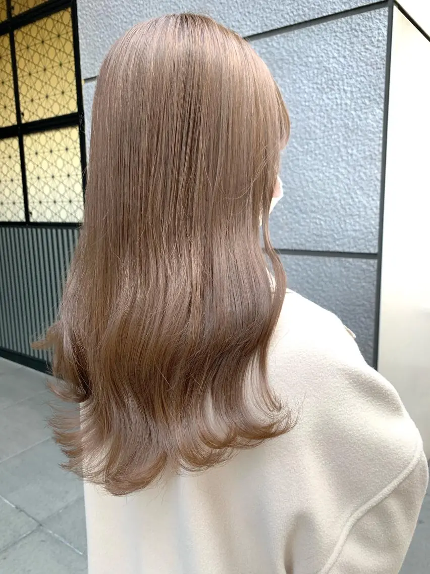 ロング カラー ヘアアレンジ ベージュカラー 透明感カラー グレージュ ボブ ヘアカラー トリートメント ヘアセット レイヤー専門家 ダブルカラー修のヘアスタイル