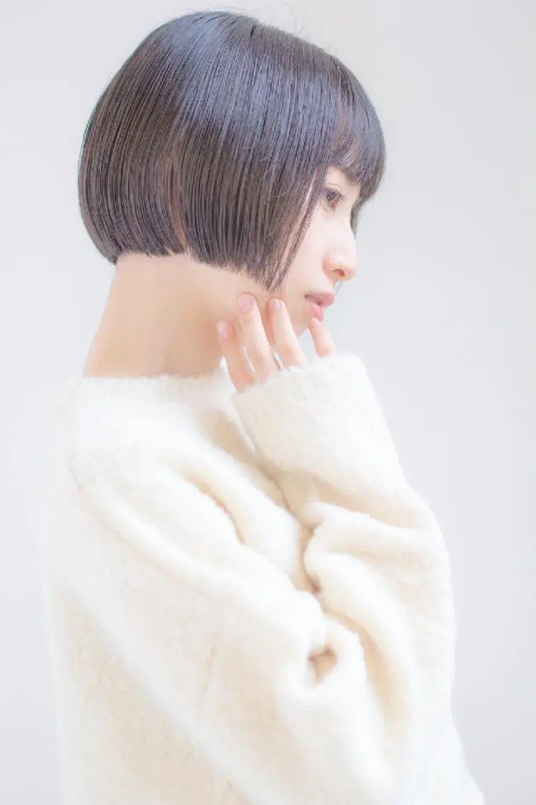 ミディアム カット 縮毛矯正 村岡【店長】 【骨格矯正ショート】のヘアスタイル