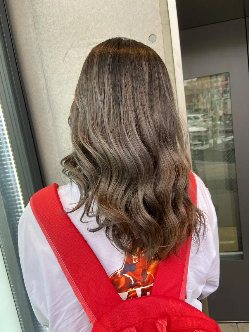 セミロング カラー ブリーチ APOLLO♡ ＭＩＯのヘアスタイル