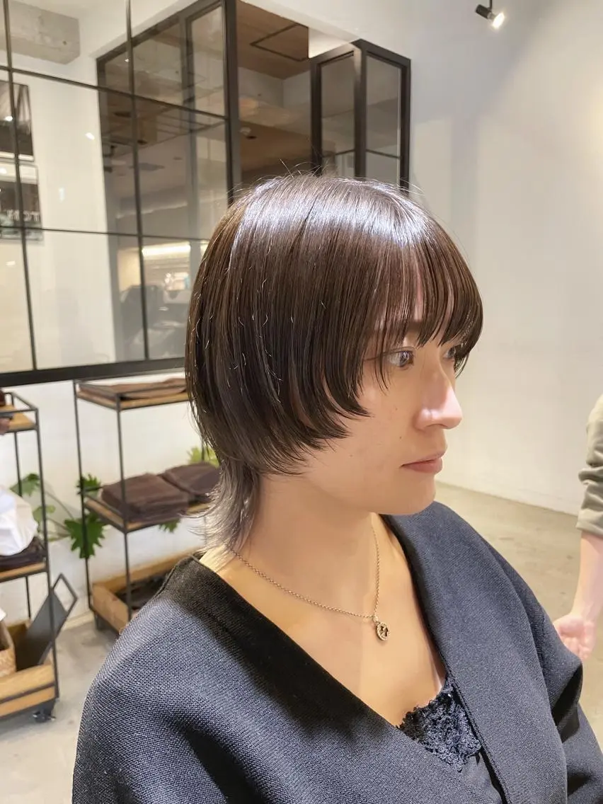 ショート 顔周りカット レイヤーカット ショートヘア ウルフカット ベージュカラー/新潟 カラー特化/落合優吾のヘアスタイル