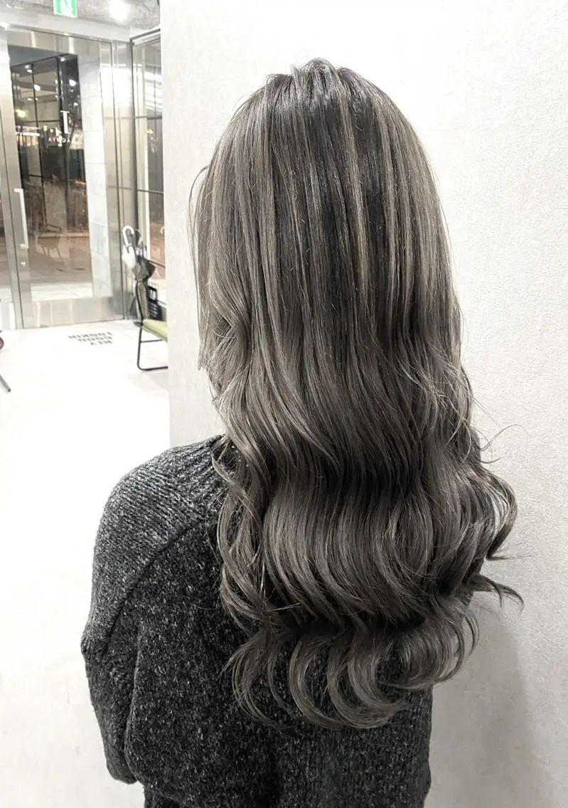 ロング シールエクステ アッシュ ボブ エクステ ハイライト シール、 ハネエクステのヘアスタイル
