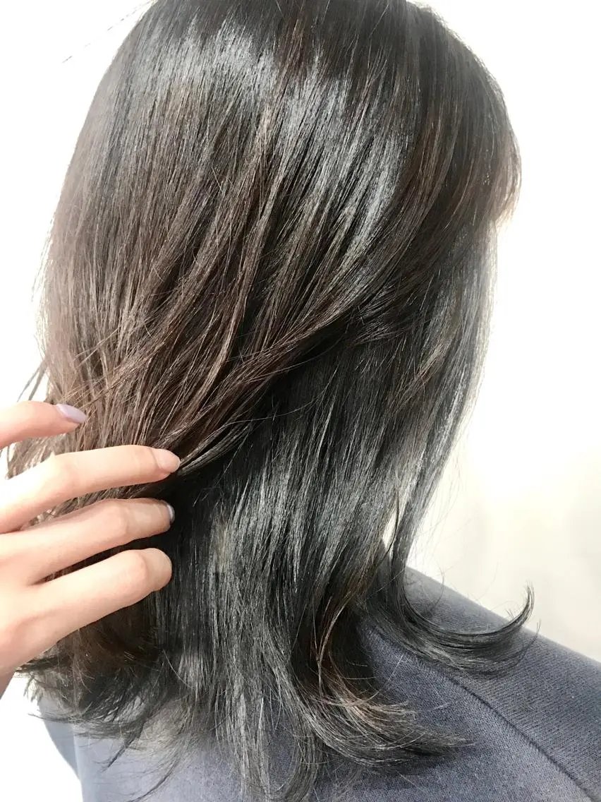 ミディアム カラー インナーカラー シルバー 女性専用サロン 【中崎町】ゆきみのヘアスタイル