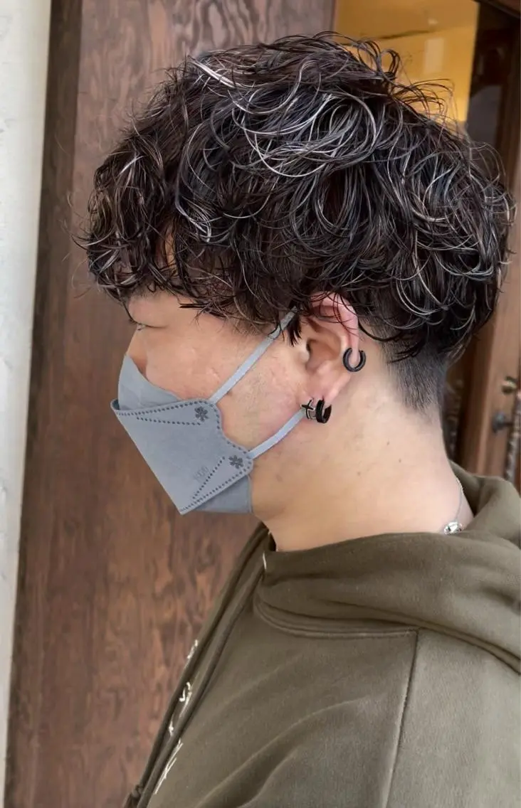 ショート パーマ メンズ カット ヘアカラー トリートメント MATSURI BASE.AWAJIのヘアスタイル