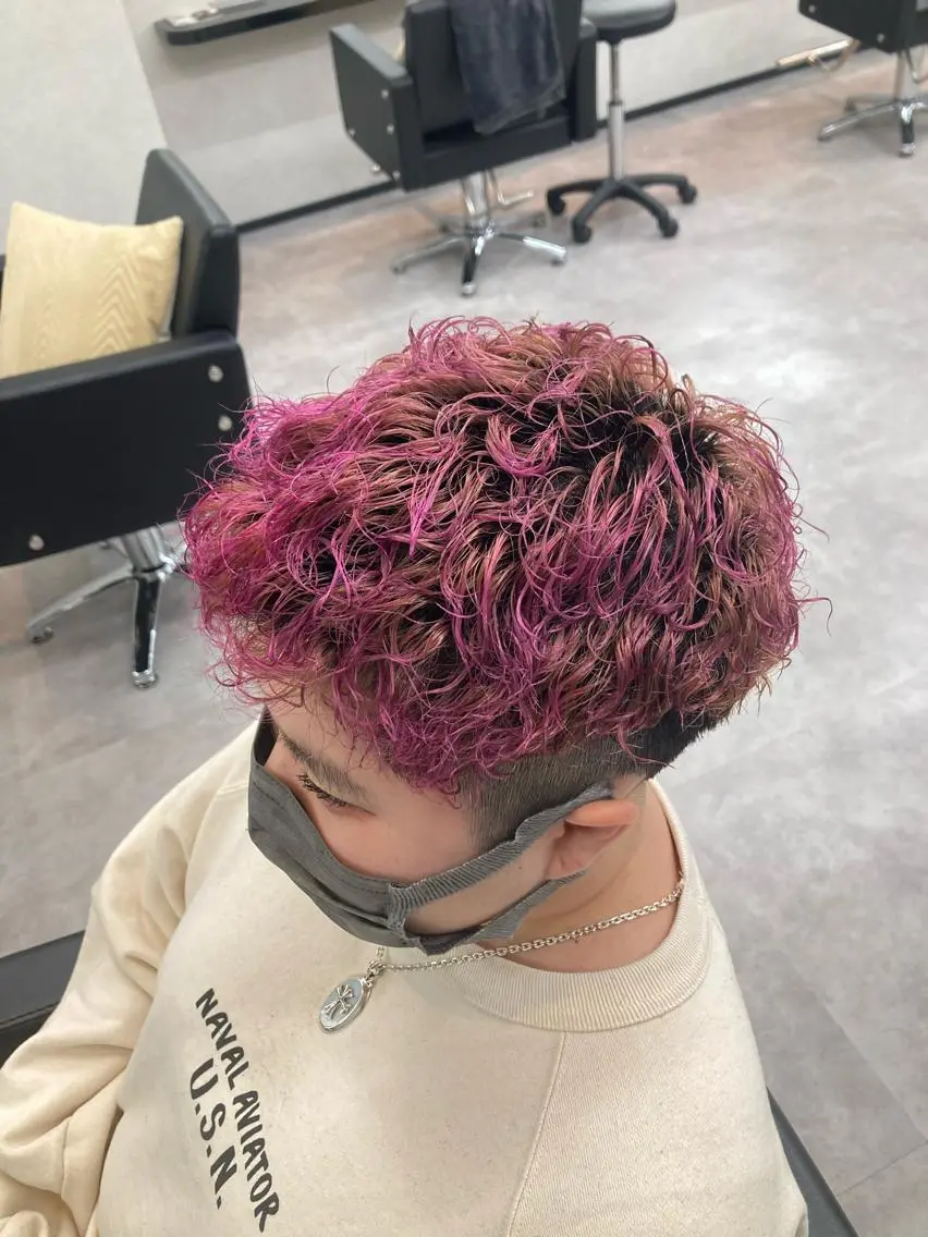 ショート パーマ カット パーマ トリートメント 鈴木 翔偉のヘアスタイル