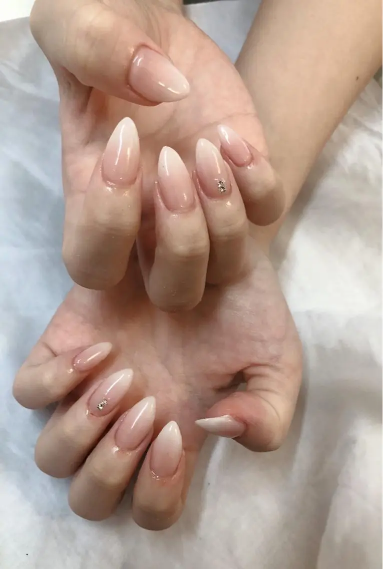 ネイル グラデーション ホワイト 【ORGAN】 nailのネイルデザイン