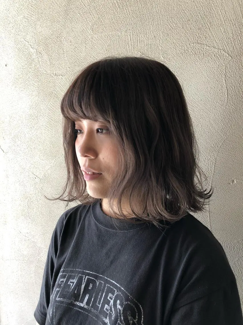 ミディアム カラー ブリーチ シルバー 🌷nanase🌷 gally hairのヘアスタイル