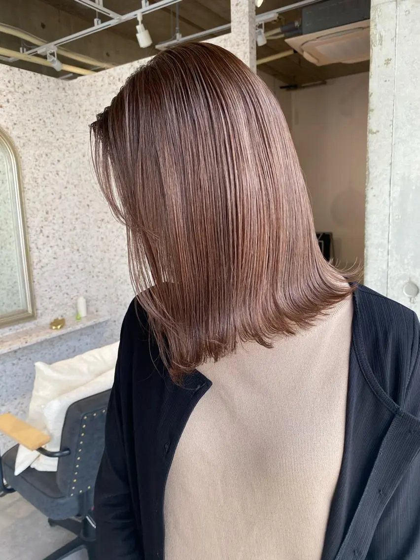 ミディアム カラー ヘアアレンジ ハイライトカラー ハイライト ヘアカラー トリートメント lani ブリーチ /ダブルカラーのヘアスタイル