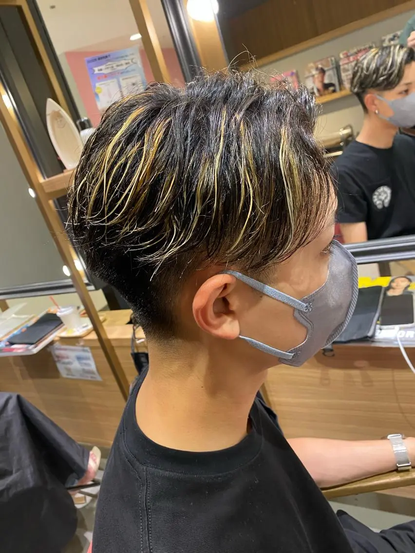 ショート カラー パーマ メンズ unopulir 景山　凌のヘアスタイル