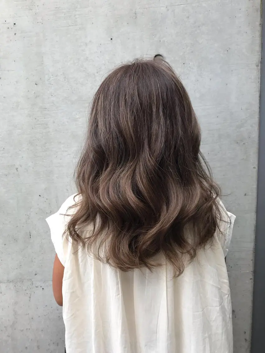 セミロング カラー ブリーチ 佐野 智史のヘアスタイル