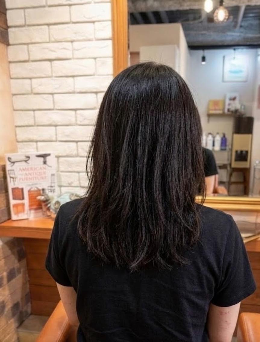 ミディアム カラー レイヤーカット カット ヘアカラー トリートメント ヘッドスパ flencia 丸 和博|カットのヘアスタイル