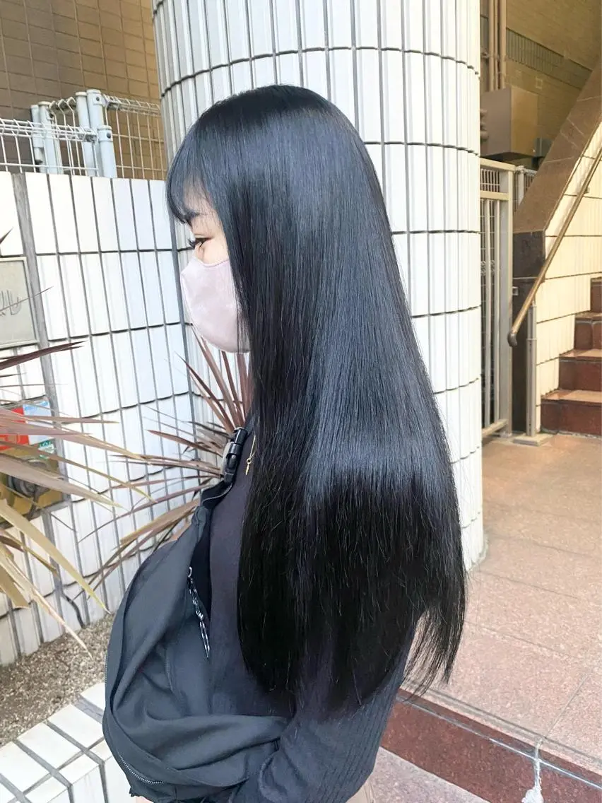 ロング カラー ブリーチ くせ毛 髪質改善 トリートメント ヘアカラー 縮毛矯正 6月NEWopen/ MINAMI🩶のヘアスタイル