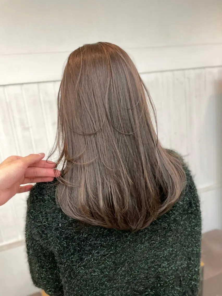 ロング カラー ブリーチ ケアブリーチ 透明感カラー ダブルカラー ハイライトカラー newibelsia 名駅のヘアスタイル