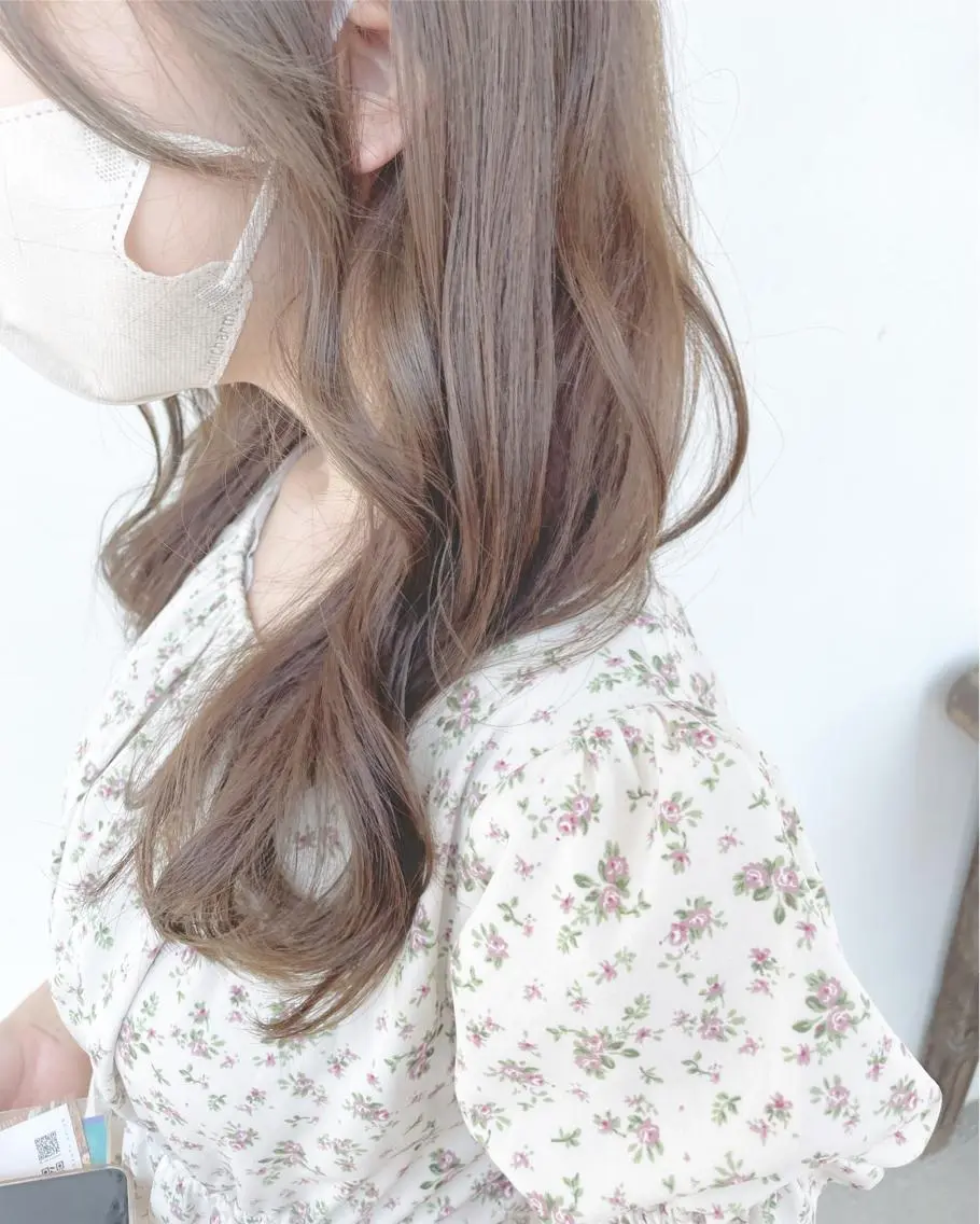 セミロング カラー アッシュ アッシュグレー アッシュグレージュ 透明感カラー グレージュ 剣持友希/ifh iizuka/高崎のヘアスタイル