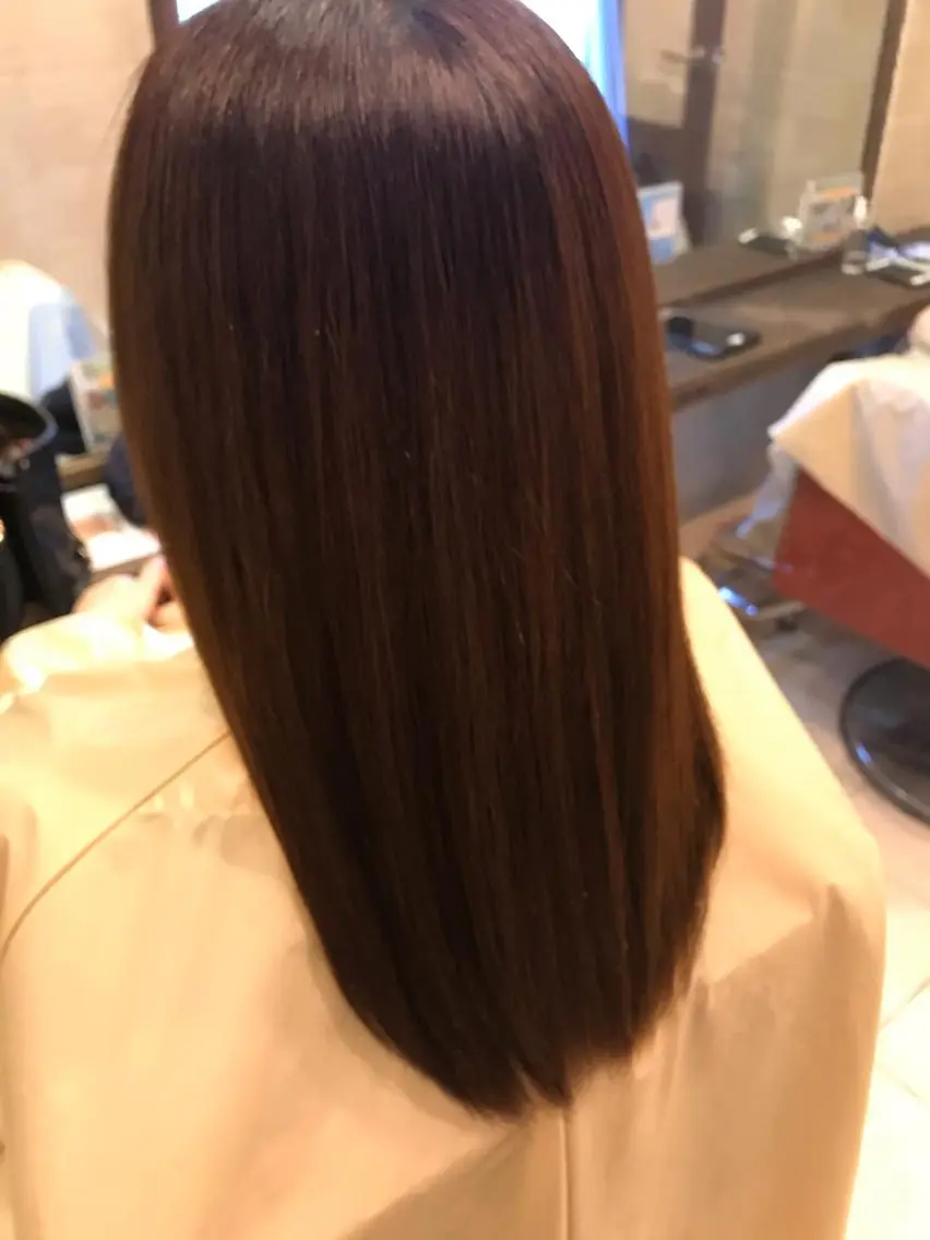 セミロング 縮毛矯正 カラー特化 横川　翔希のヘアスタイル