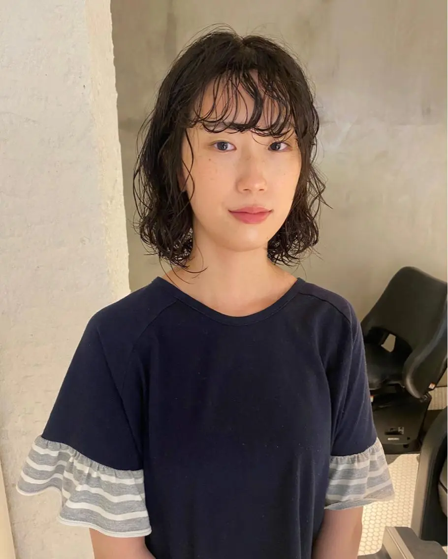 ミディアム カラー パーマ ヘアアレンジ メンズ キッズ ネイル マツエク・マツパ アイブロウ ミディアムパーマ メンズパーマ パーマスタイル🔅 sayacaのヘアスタイル
