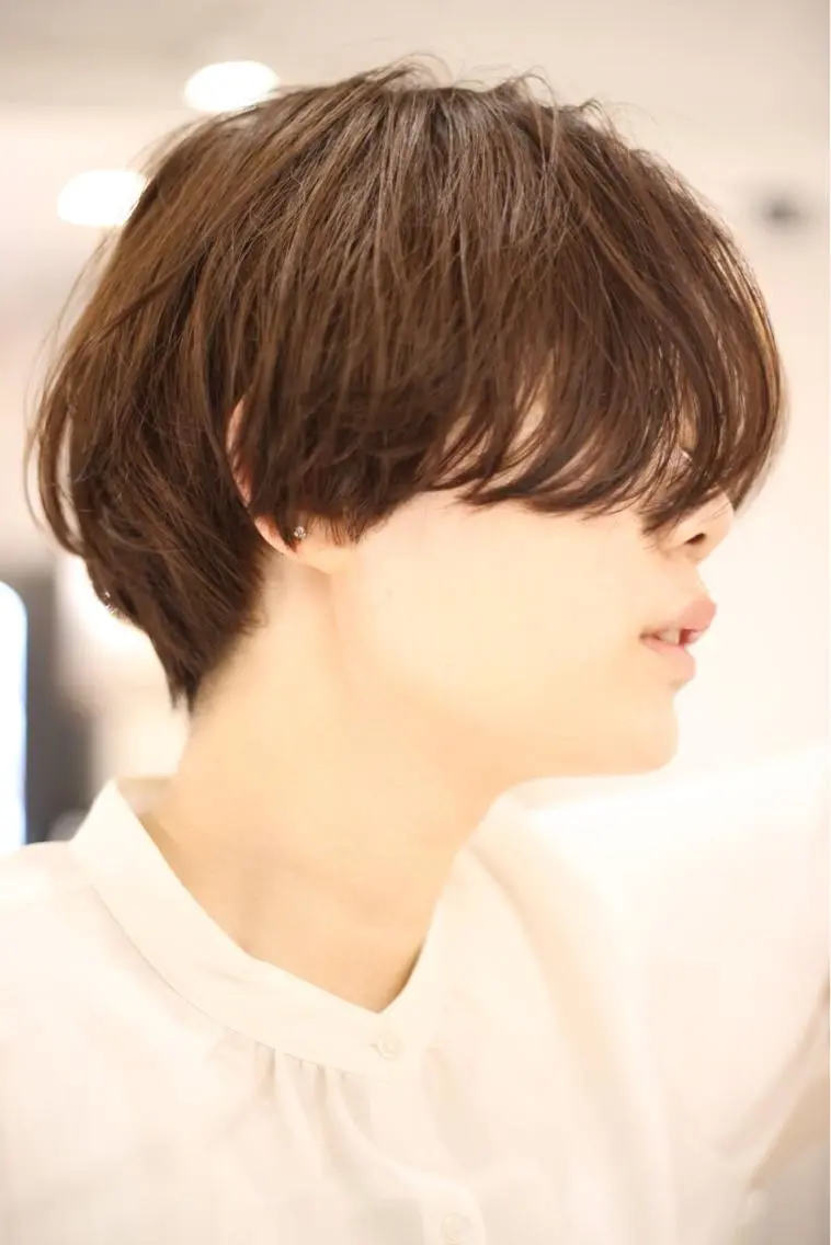ショート 切りっぱなしボブ ショートボブ ボブ くせ毛 ハイライト AKUTSU KOICHIのヘアスタイル