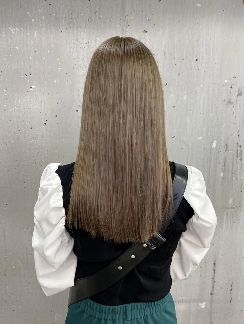 ロング カラー ベージュカラー ロング 中明度/透明感 🥀那波のヘアスタイル