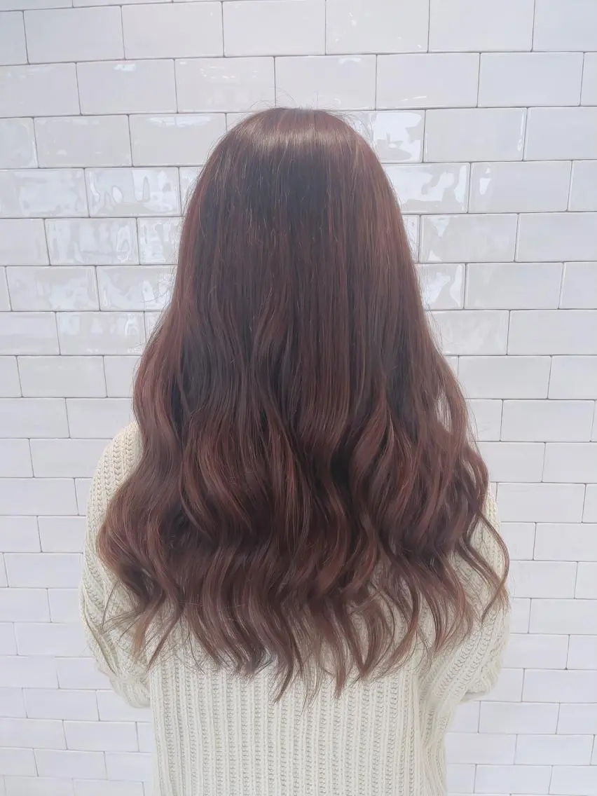 ロング カラー カット ヘアカラー トリートメント emi/髪質改善/ 韓国風/艶カラーのヘアスタイル