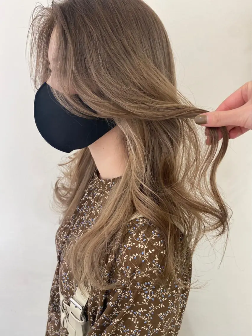 カラー 韓国レイヤー🪽 耳ツボジュエリーのヘアスタイル