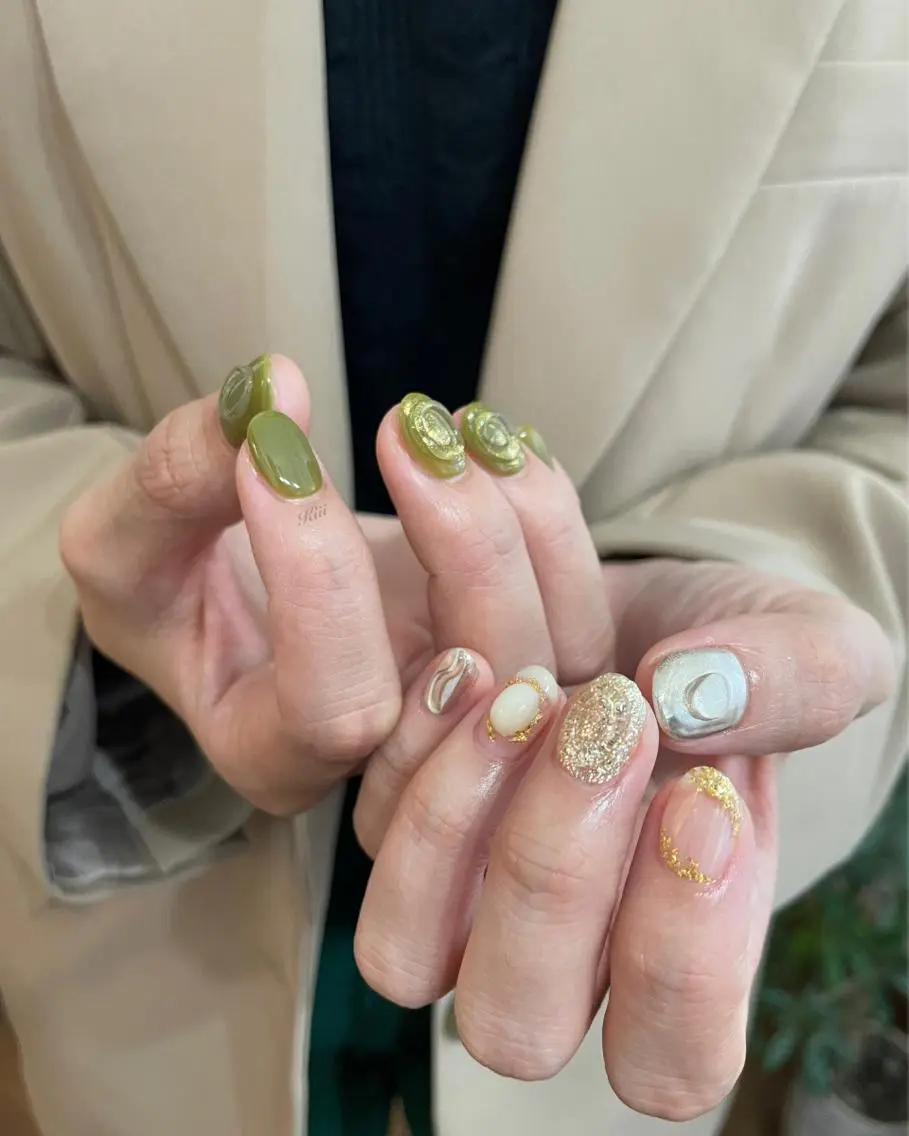 ネイル ハンドネイル フットネイル kiii.__ ✴︎*のネイルデザイン