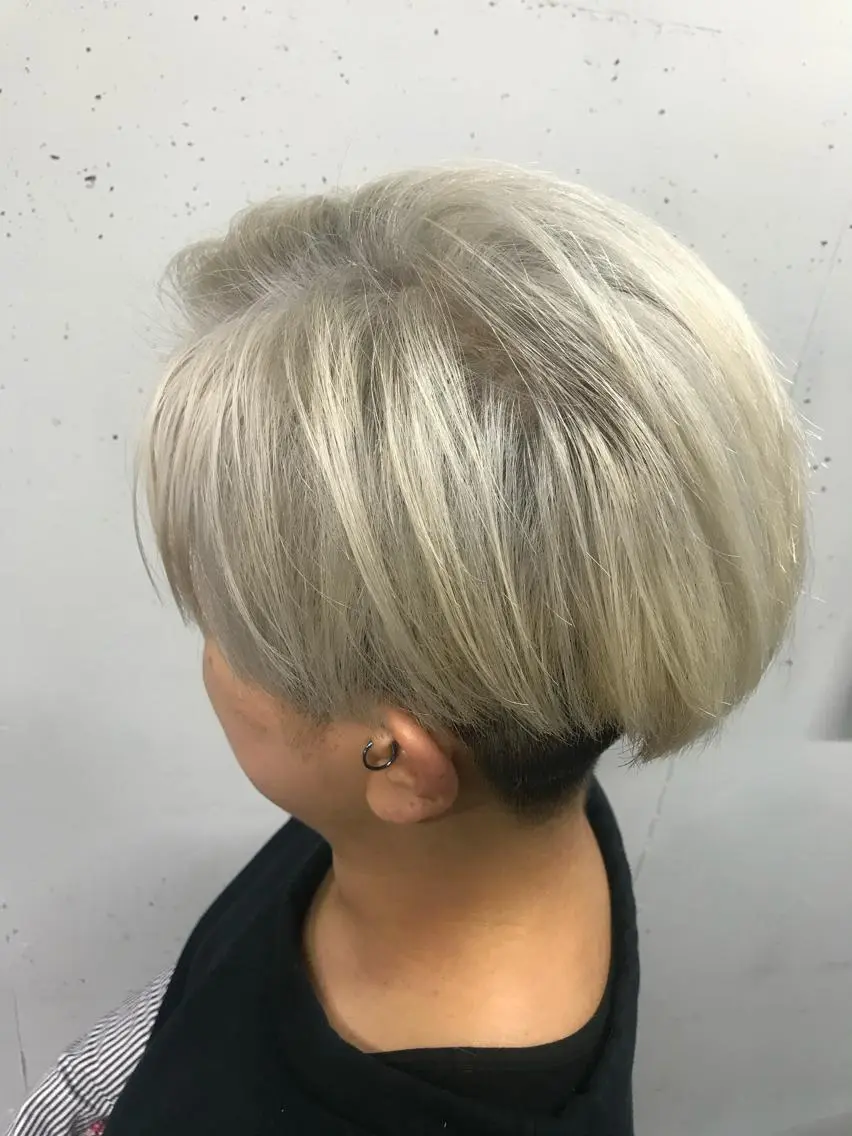 ミディアム カラー パーマ ヘアアレンジ メンズ マツエク・マツパ 結婚式・ブライダル メンズバレイヤージュ メンズブリーチ メンズハイライト 学生（メンズ向け） 溝部裕太Hair salon808代表のヘアスタイル