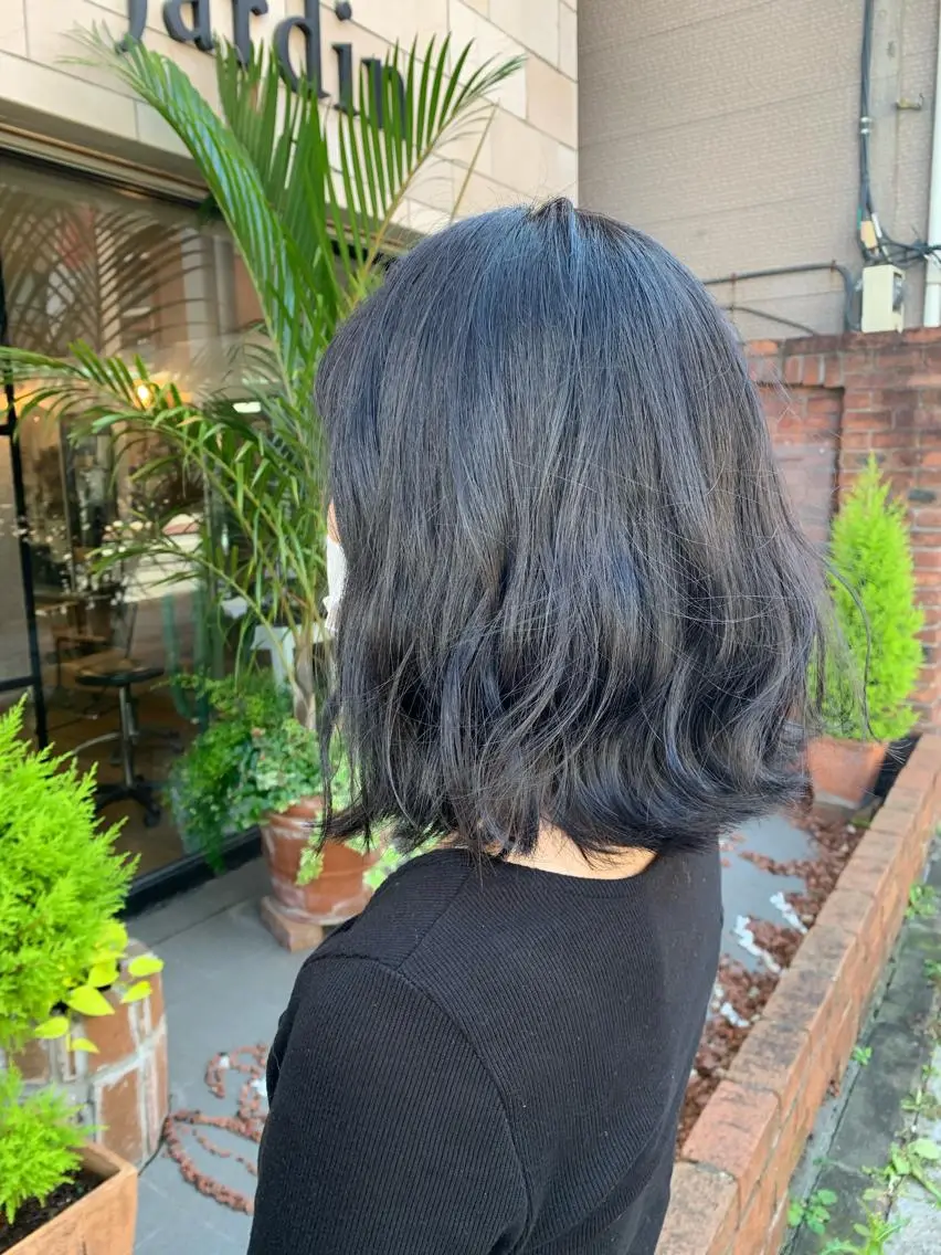 ミディアム カラー 黒髪 ブルーカラー ブルーブラック 透明感カラー ヘアカラー SHIAN 八王子👼鬼塚さやかのヘアスタイル