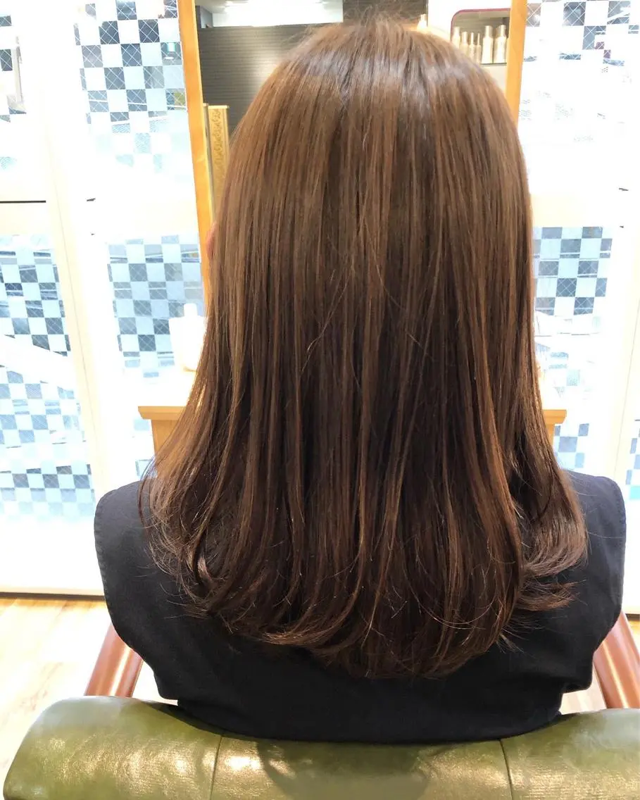 セミロング カラー ヘアカラー トリートメント 佐藤 美幸のヘアスタイル