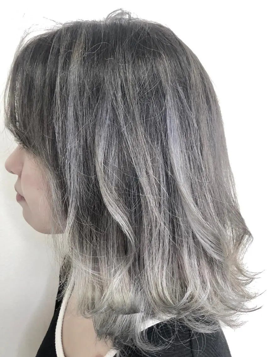 セミロング 切りっぱなしボブ ボブ ハイライト colorshair 田宮店/大岡亮介のヘアスタイル