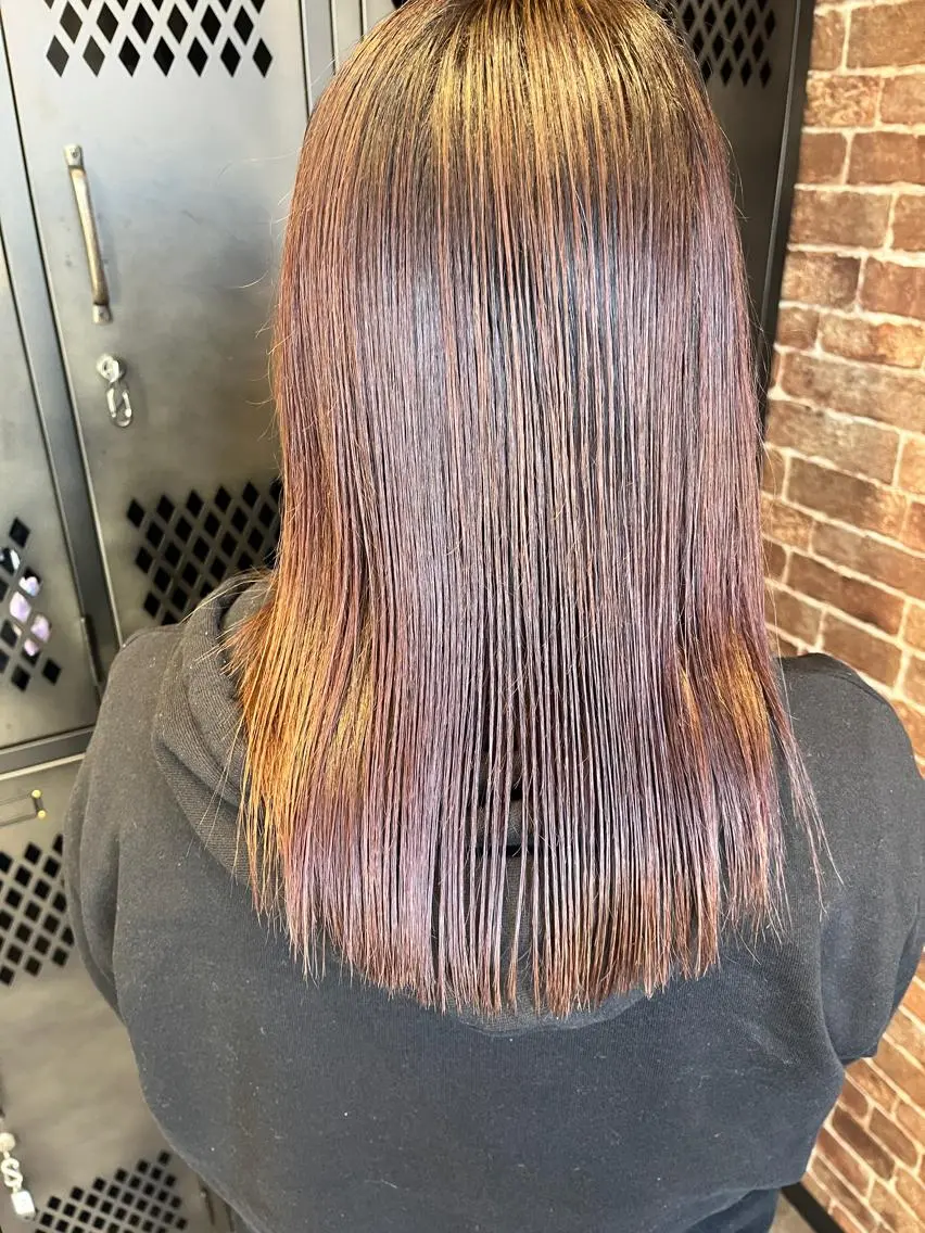 ロング カラー パーマ ヘアアレンジ メンズ キッズ ネイル マツエク・マツパ アイブロウ メンズブリーチ メンズハイライト メンズインナーカラー メンズ韓国風 ブリーチ 久木原 ゆりのヘアスタイル