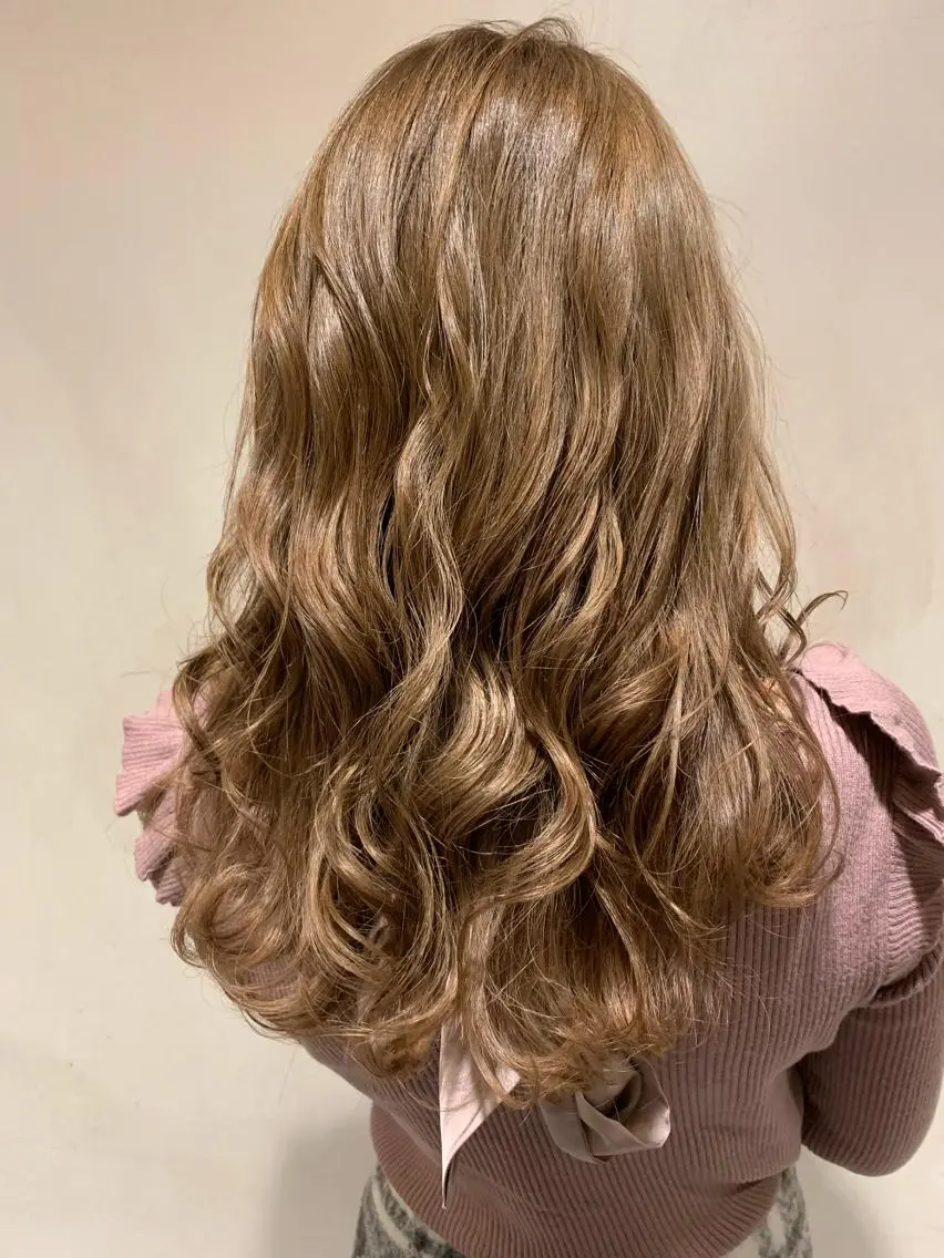 ロング カラー カット ヘアカラー トリートメント 美髪形成!色素改善! 秋田 和輝のヘアスタイル