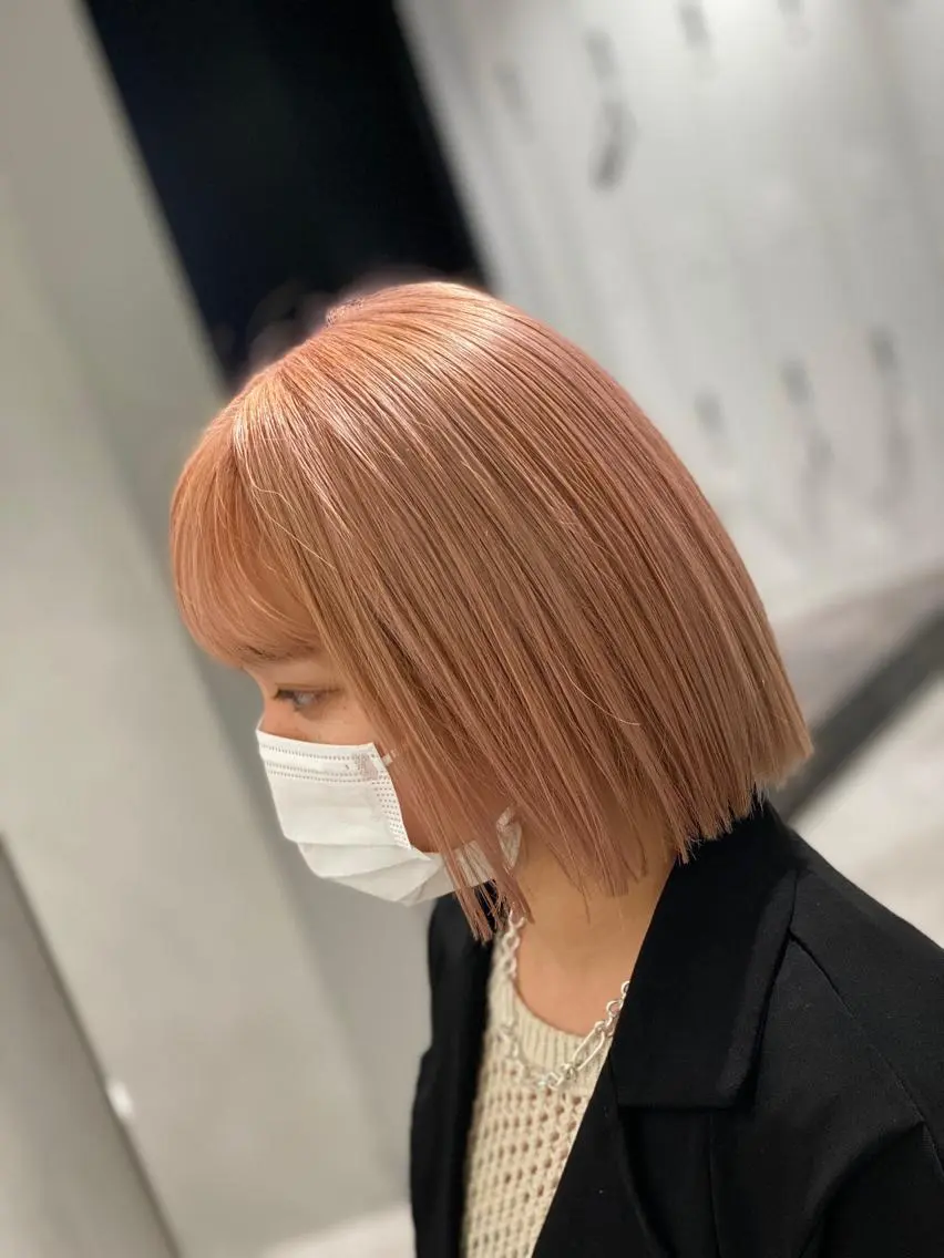 ショート カラー ベージュカラー オレンジ オレンジベージュ ヘアカラー トリートメント ブリーチ特化 梅田本多翔のヘアスタイル