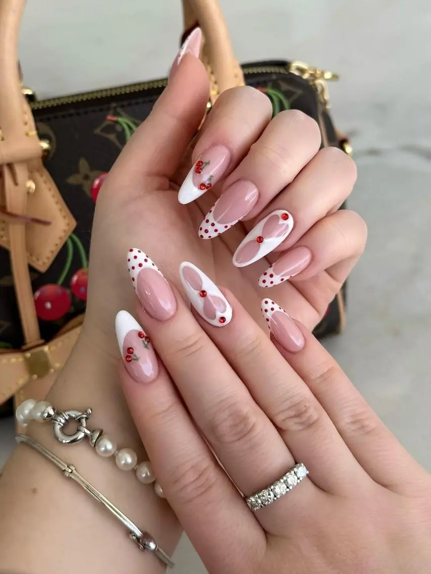 ネイル 長さ出し ガーリー キラキラネイル 韓国ネイル ロングネイル ハンドネイル Umee Nailのネイルデザイン