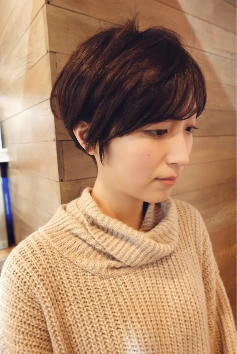 ショート カラー ショートボブ ハンサムショート 丸みショート デザインカラー ハイライトカラー カット ヘアカラー 京都大人女性ショート 徒歩1分/秋山のヘアスタイル