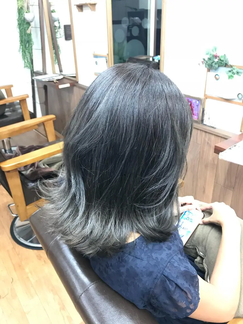 ミディアム カラー カット ヘアカラー トリートメント 澤田 拓己のヘアスタイル