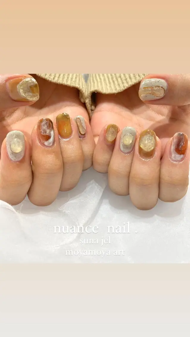 ネイル ハンドネイル 淡色ネイル 🎀moeのネイルデザイン