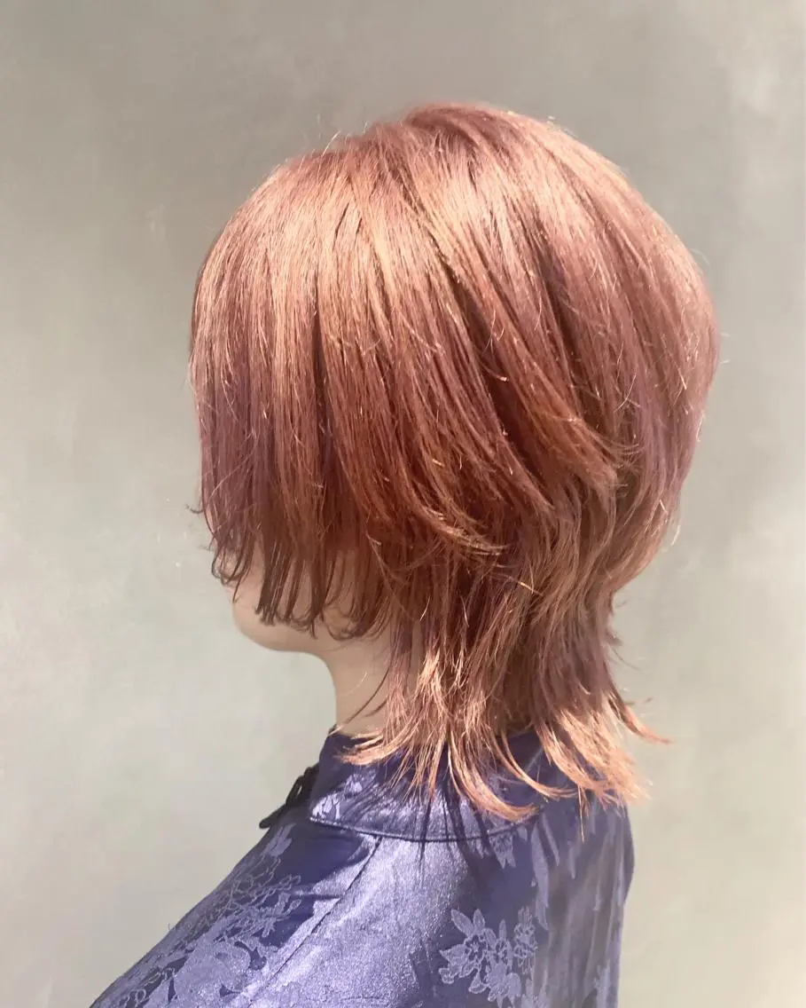 ショート ウルフカット 長谷川 沙紀のヘアスタイル