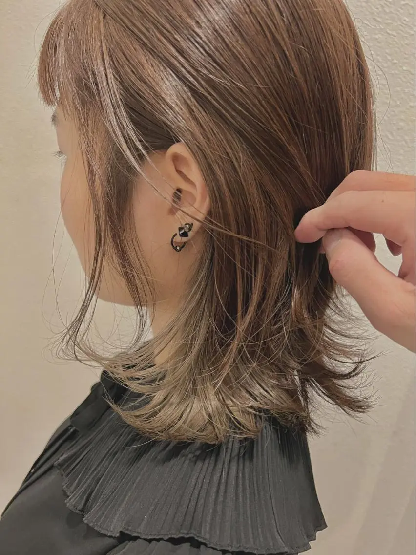 ミディアム カット ヘアカラー 安井 貞好のヘアスタイル