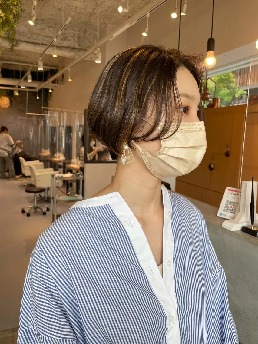 ショート カット 齊藤 桃子のヘアスタイル