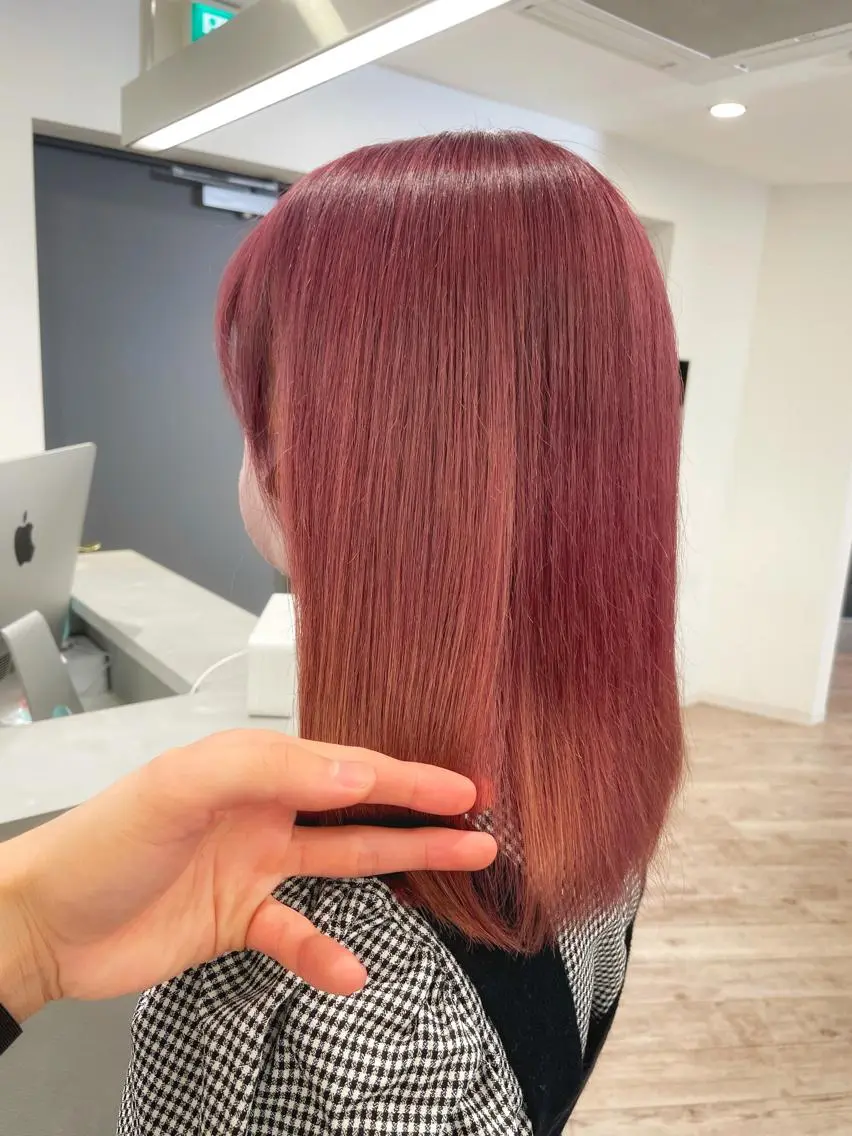 セミロング Loob.TOKYO MIYA🌈のヘアスタイル