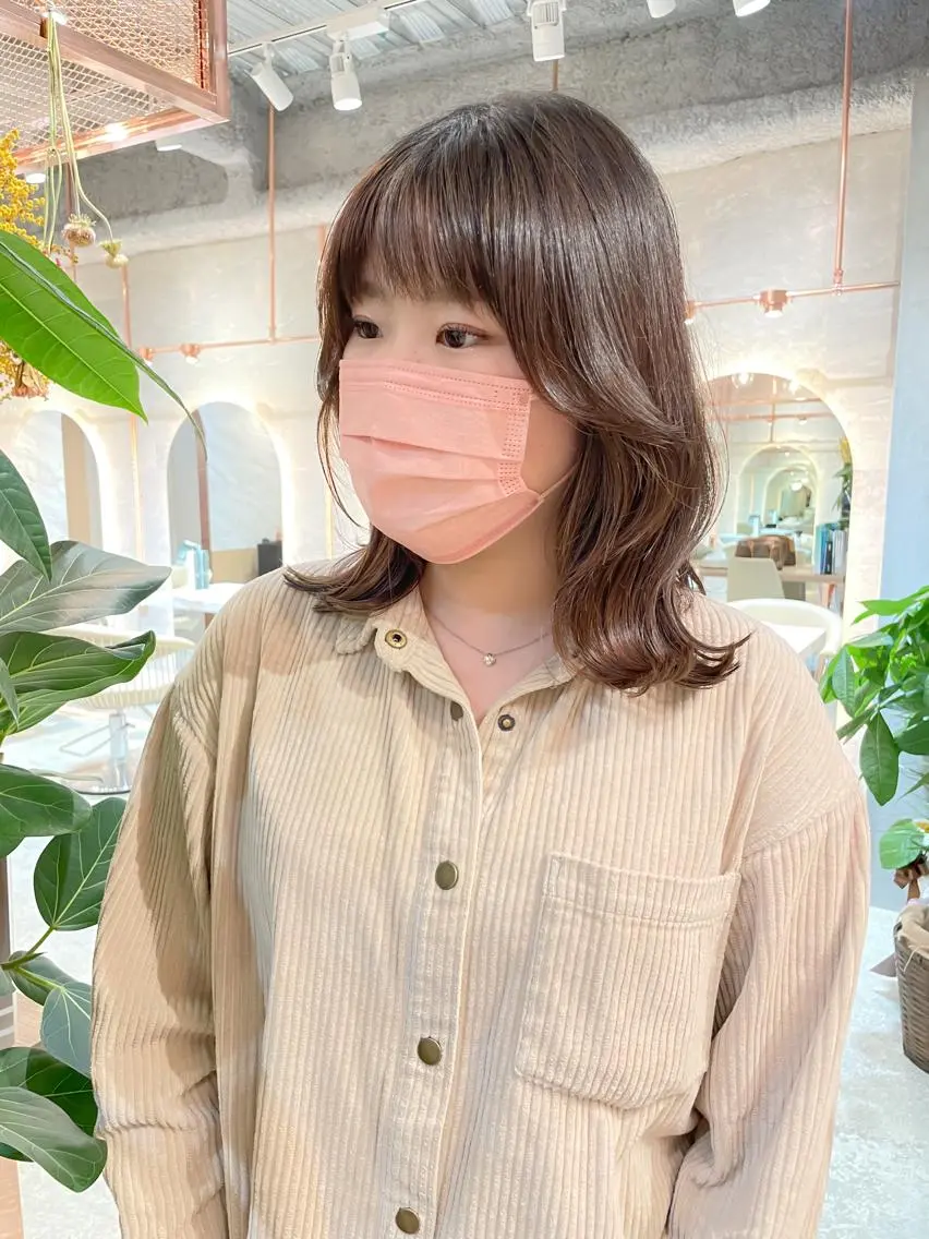 ミディアム くびれヘア 顔まわりレイヤー 韓国風ヘア レイヤーカット カット トリートメント レイヤー🇰🇷小顔 見せ顔周り💕トモミのヘアスタイル