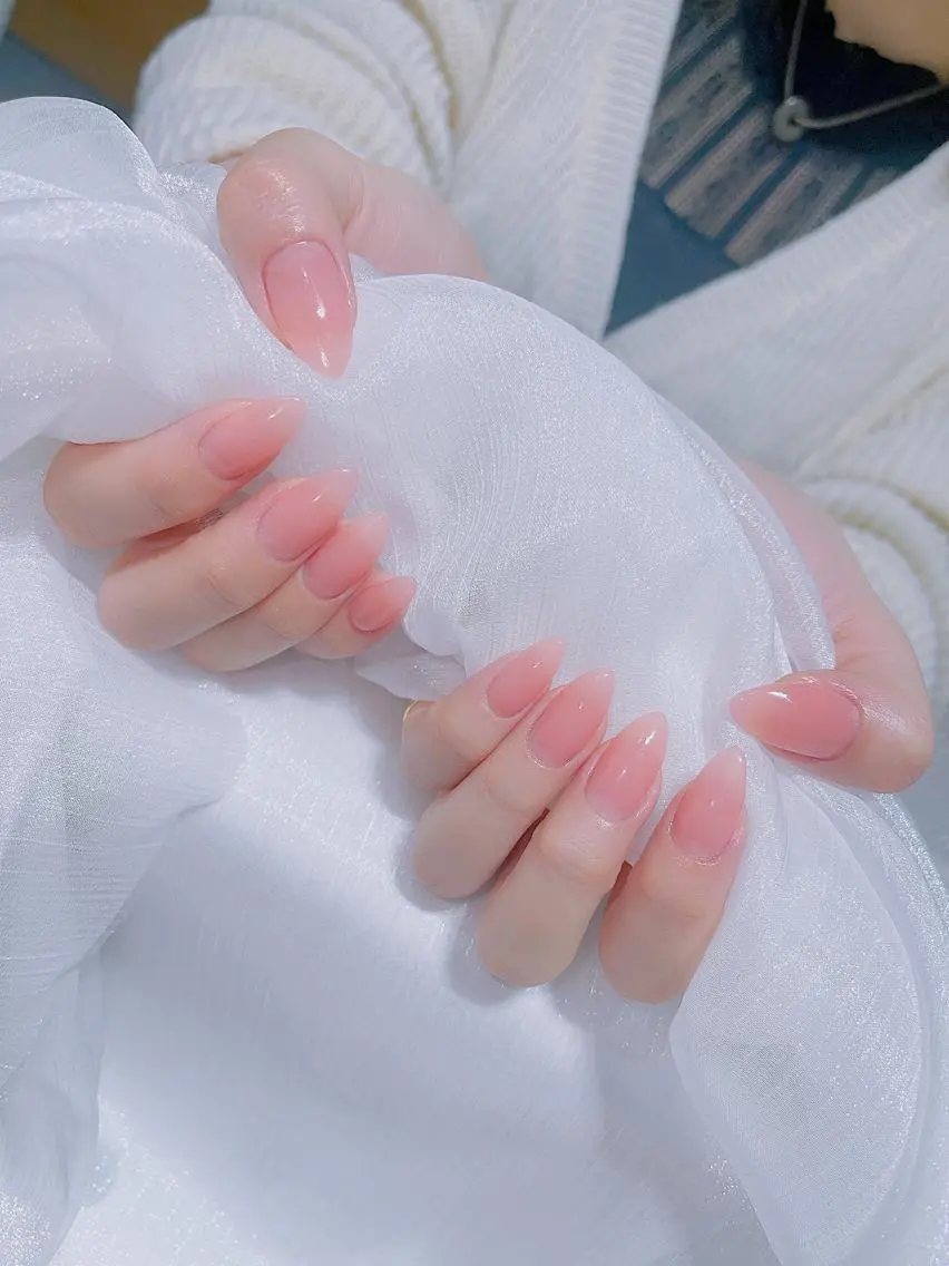ネイル ハンドネイル Queens ciciのネイルデザイン