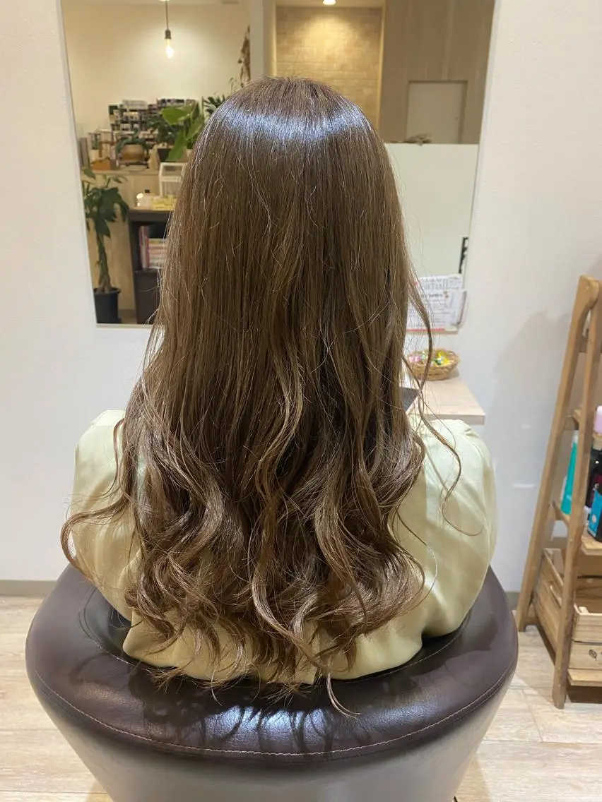 ロング 濱田 みくのヘアスタイル