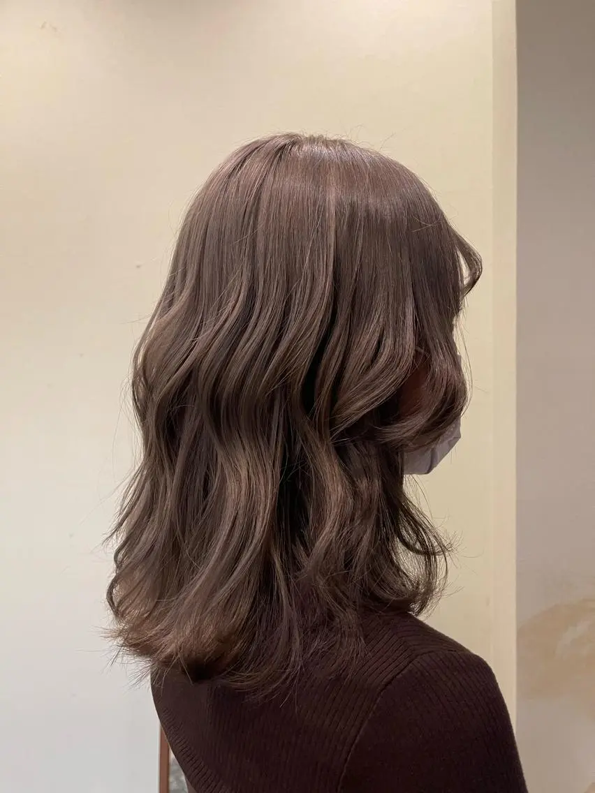 セミロング 杉谷 飛龍のヘアスタイル