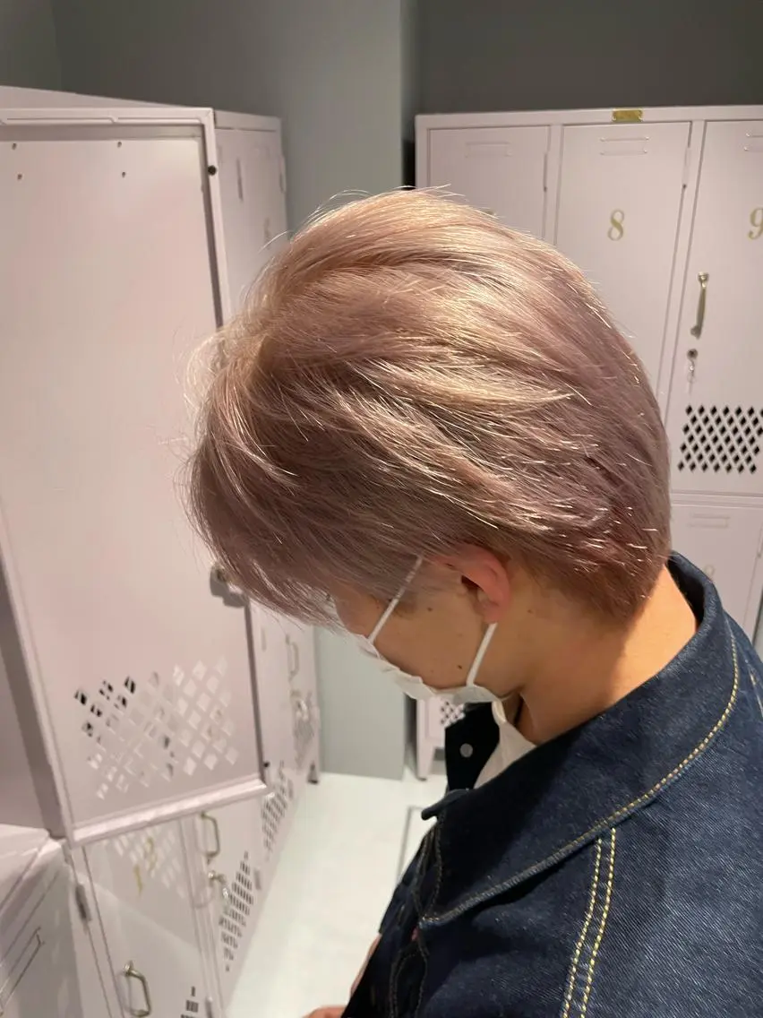 ショート カラー 新宿ブリーチ カラー美容師YUGOのヘアスタイル